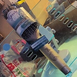 Comfort Gel Grip Hair Brush - Black